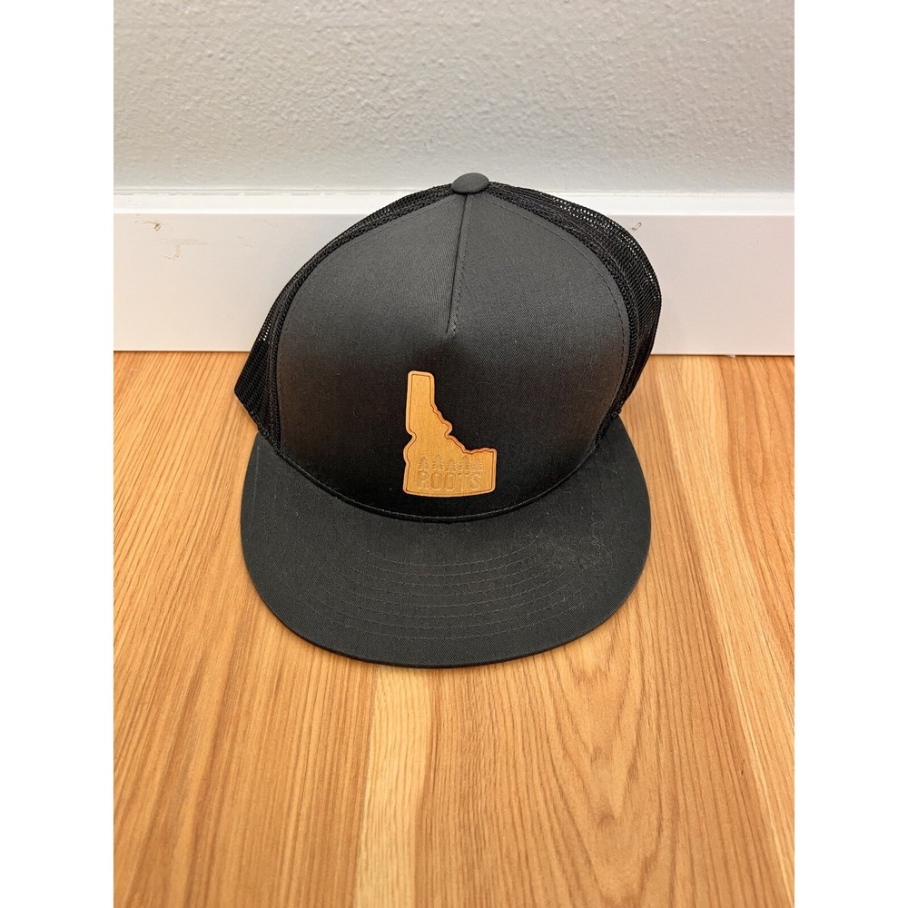 Roots Idaho‎ Flat Bill Trucker Cap Printed Color Wood Charcoal